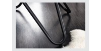 Zoom sur le pied de la table BAUMA 120cm