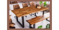 Table NALKO en bois d'acacia 160cm vu de côté