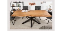 Table ARKAYA 220cm en bois d'acacia vu de face