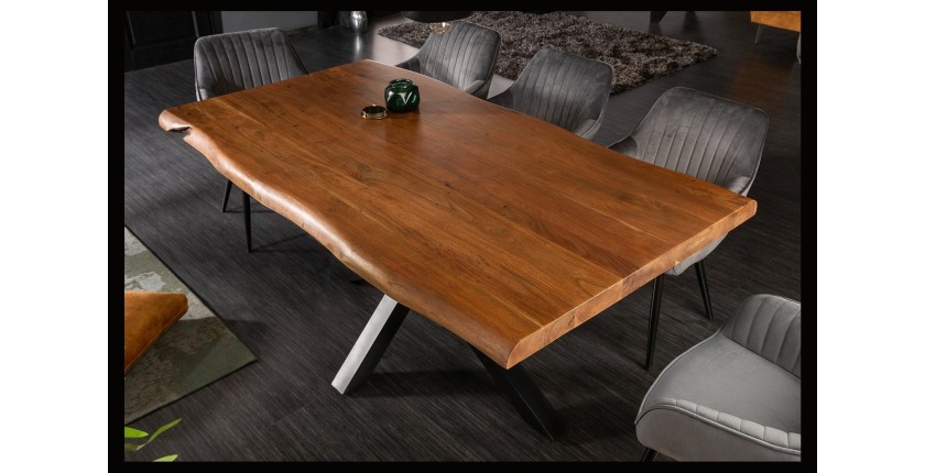Table de salle à manger ARKAYA 180 cm – Plateau en bois massif d’acacia verni et structure en métal noir – Style industriel et n