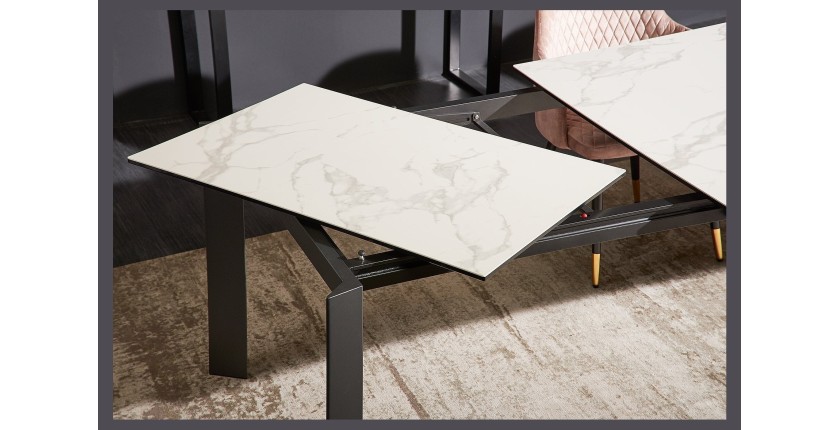 Zoom sur le système d'ouverture de la table FORZA