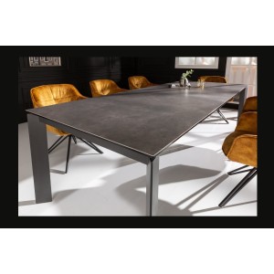 Table FORZA noire extensible jusqu'à 240cm vu de côté