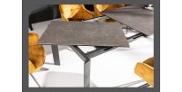 Zoom sur l'ouverture de la table FORZA noire