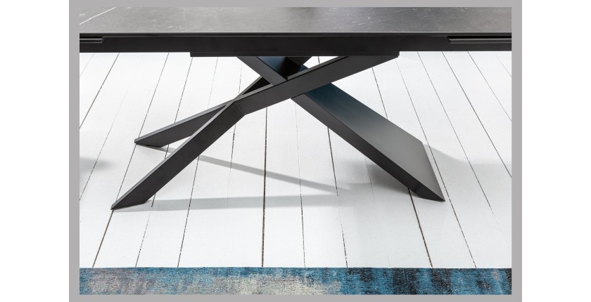 Zoom sur les pieds de la table STELIX extensible jusqu'à 260cm