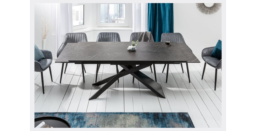 Table STELIX noire extensible jusqu'à 260cm avec une extension