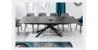 Table STELIX noire extensible jusqu'à 260cm avec deux extensions