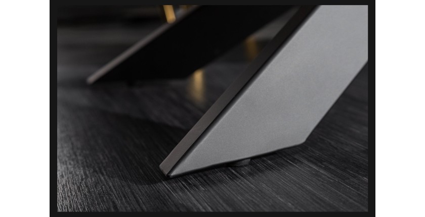 Zoom sur l'un des bouts de pieds de la table STELIX grise anthracite