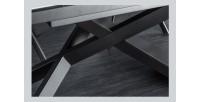 Zoom sur les détails de la structure de la table STELIX blanche