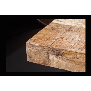 Zoom sur l'un des coins de la table LODEN en bois de manguier 120cm