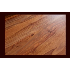 Zoom sur la texture de la table LODEN 140cm en bois de Sheesham