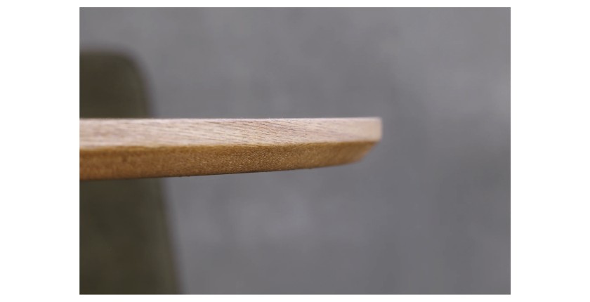Zoom sur la tranche du plateau de la table SOREN ronde 120cm