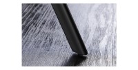 Zoom sur l'un des pieds de la table SOREN ronde 120cm