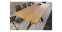 Table de salle à manger AZMA – Placage chêne et métal – 200 cm – Style moderne