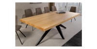 Table de salle à manger AZMA – Placage chêne et métal – 200 cm – Style moderne