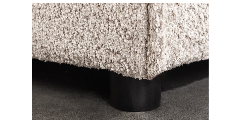 Zoom sur le pied du pouf KALIA en velours champagne bouclé