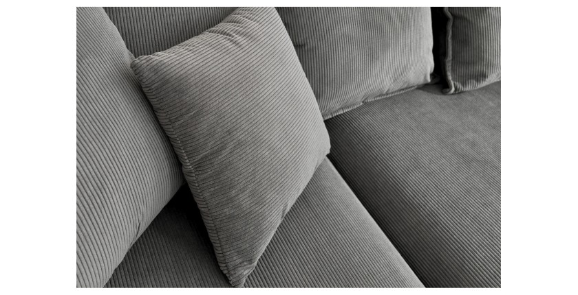 Zoom sur l'un des coussins du canapé d'angle KALIA en tissu côtelé gris