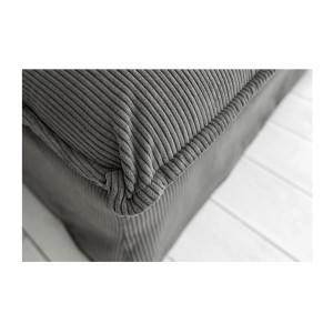 Zoom sur l'un des angles du canapé d'angle KALIA en tissu côtelé gris