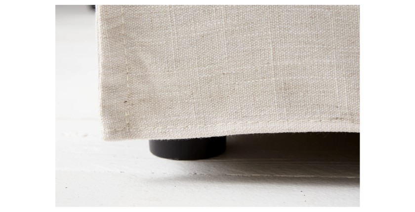 Zoom sur l'un des pieds du canapé droit 3 places HEAVEN blanc