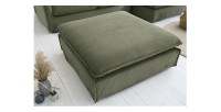 Pouf KALIA en tissu côtelé vert mis en situation