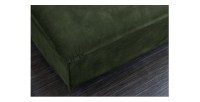 Zoom sur l'angle du pouf KALIA en velours vert foncé