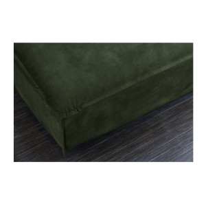 Zoom sur l'angle du pouf KALIA en velours vert foncé