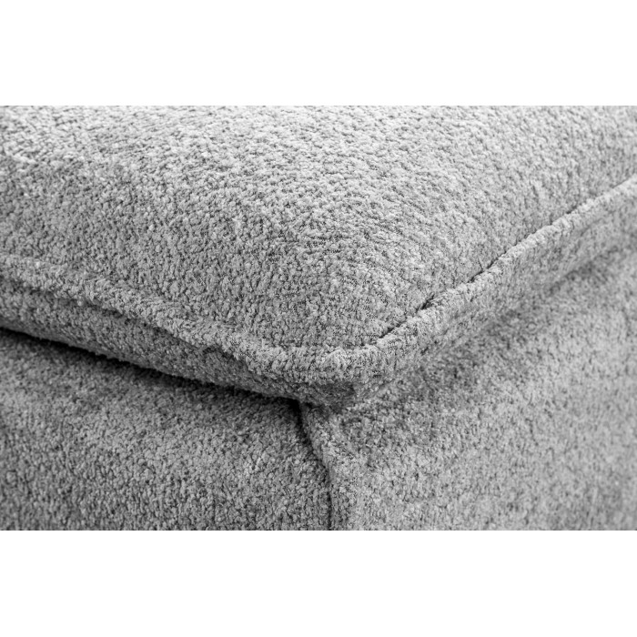 Zoom sur l'assise du pouf KALIA en tissu bouclette gris