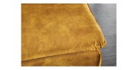 Zoom sur l'angle du pouf KALIA en velours jaune moutarde