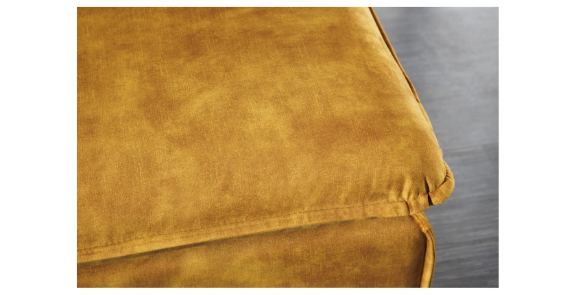 Zoom sur l'angle du pouf KALIA en velours jaune moutarde
