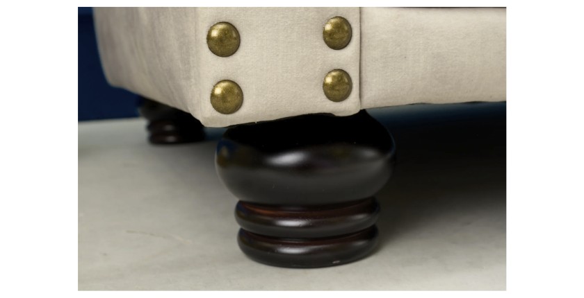 Zoom sur l'un des pieds du canapé droit 3 places EDGAR blanc