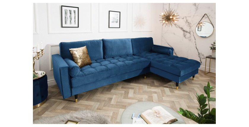 Zoom sur le canapé d'angle dans la configuration canapé d'angle et pouf KOLIRI bleu vu de côté