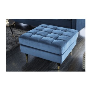 Zoom sur le pouf dans la configuration canapé d'angle et pouf KOLIRI bleu