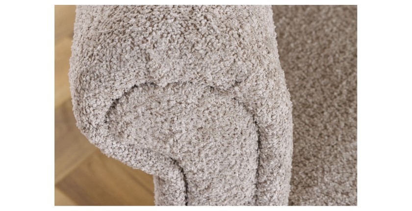 Zoom sur l'accoudoir du canapé convertible droit en tissu bouclette beige de la collection MILES