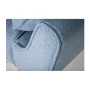 Zoom sur l'accoudoir du canapé droit convertible DANNA bleu