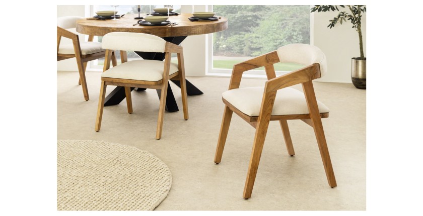 Chaise ARKAYA en bois massif d'acacia et tissu blanc mise en situation