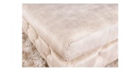 Zoom sur le coin du pouf VELENA blanc champagne