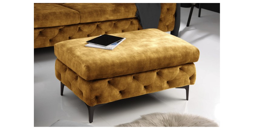 Zoom sur le pouf de la configuration du canapé + pouf jaune moutarde VELENA