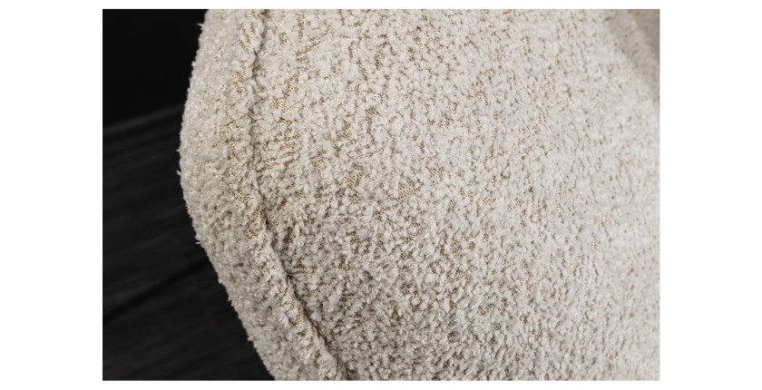 Zoom sur l'accoudoir du canapé dans la configuration canapé et pouf IMPERIA blanc champagne