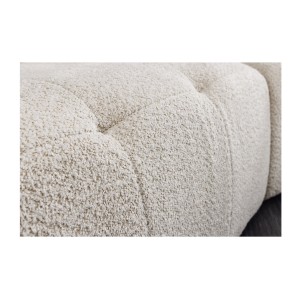 Zoom sur l'assise du canapé dans la configuration canapé et pouf IMPERIA blanc champagne