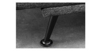 Zoom sur l'un des pieds du canapé droit convertible SERENO en tissu gris