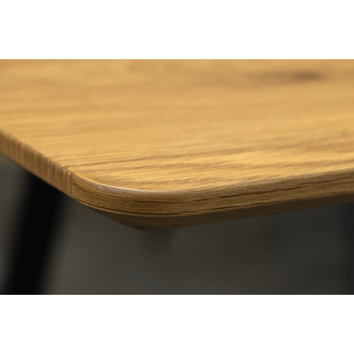 Zoom sur la tranche du plateau de la table extensible CALDERO 120-160cm en chêne sauvage