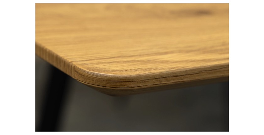 Zoom sur la tranche du plateau de la table extensible CALDERO 120-160cm en chêne sauvage