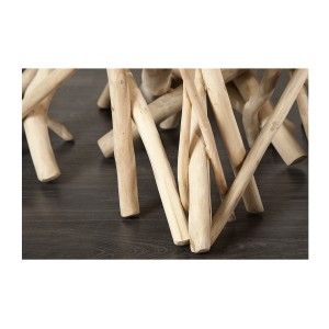 Zoom sur les pieds de la table basse WOODEN carré en 80cm