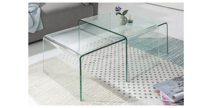 Tables basses HOLLOW empilables mises en situation