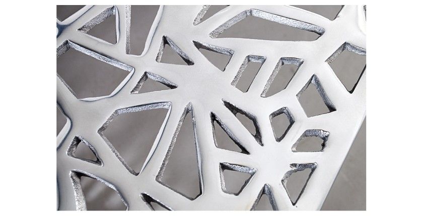 Table basse METRIX carrée 60 cm – Table basse design en aluminium argenté à motifs géométriques