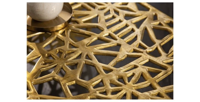 Table basse METRIX carrée 60 cm – Table basse design en aluminium doré à motifs géométriques