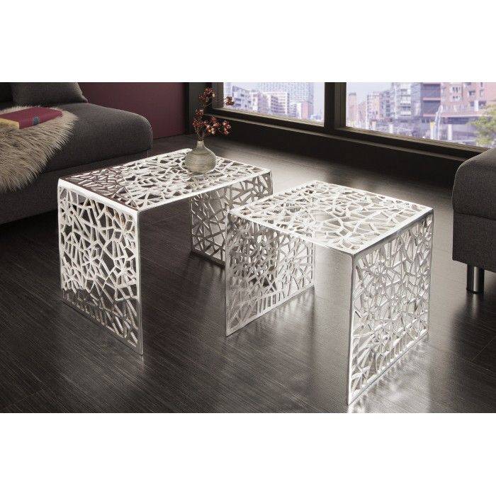 Niedrige Verschachtelungstische METRIX in Silber – Design-Couchtische aus Aluminium mit geometrischen Mustern