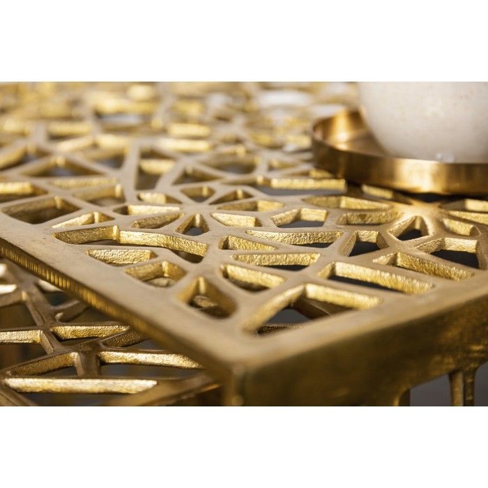 Niedrige Beistelltische METRIX in Gold – Design-Beistelltische aus Aluminium mit geometrischen Mustern