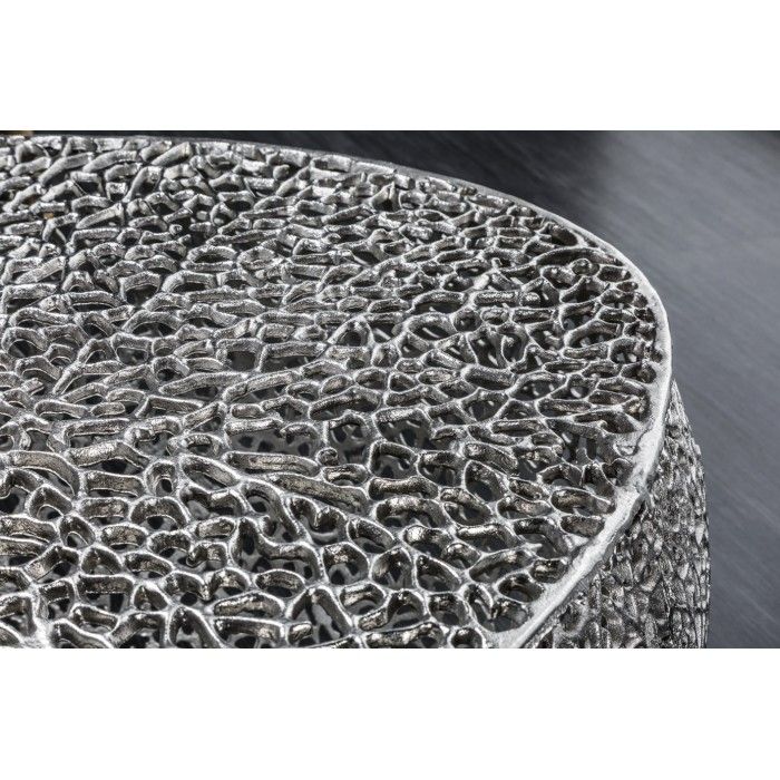 Zoom sur le plateau de la table basse asymétrique 122x69cm METRIX argenté