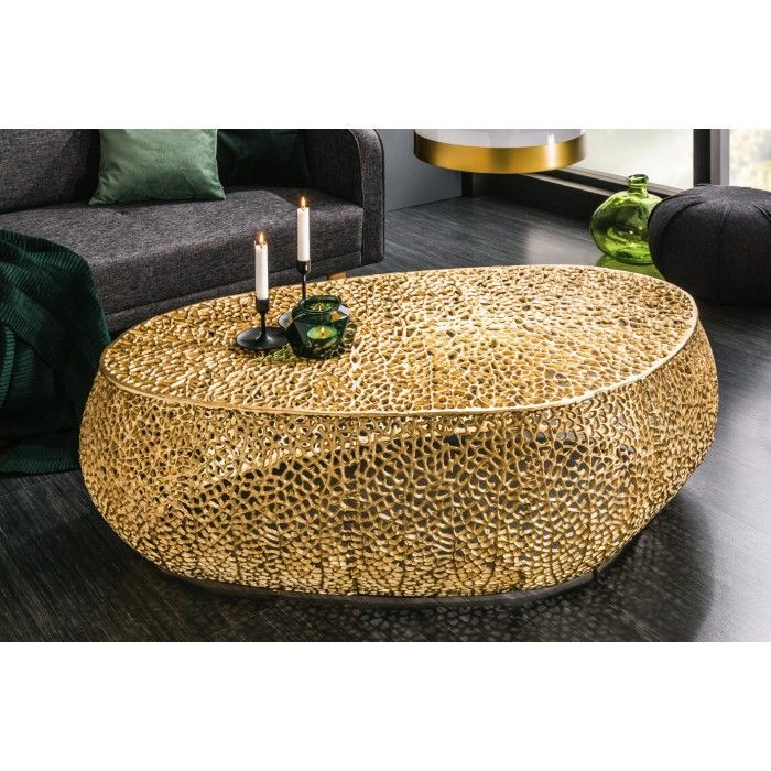 Mesa baja de diseño METRIX 122x69 cm – Aluminio dorado con motivos redondeados