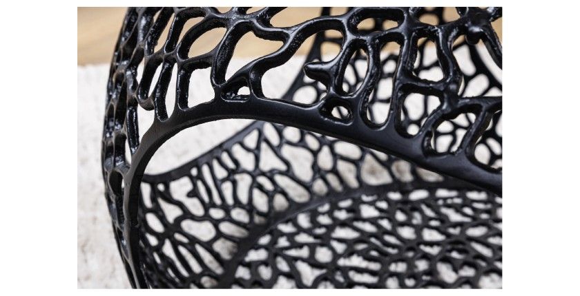 Zoom sur la niche centrale de la table basse ronde avec niche centrale noire METRIX